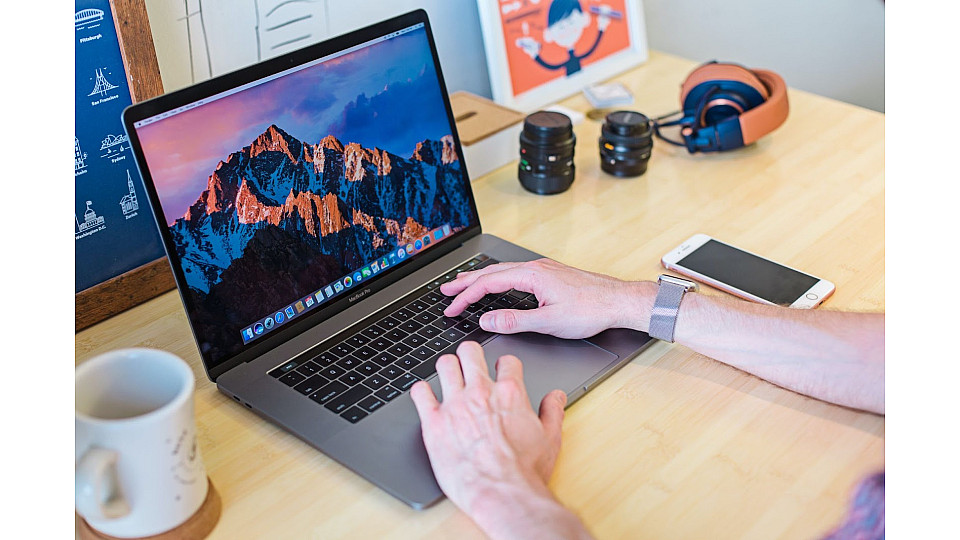 Wie man verklebt Tasten auf dem Tastatur-MacBook repariert