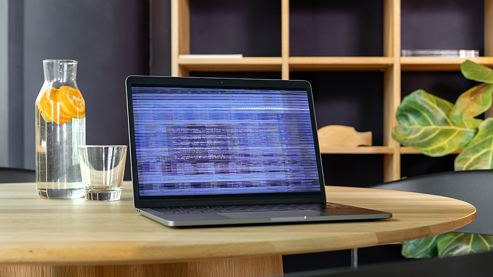 MacBook Screen Flickering: 8 Tips for a Quick Fix