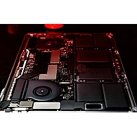 Comment nettoyer la corrosion sur la carte mère du MacBook Pro: guide complet
