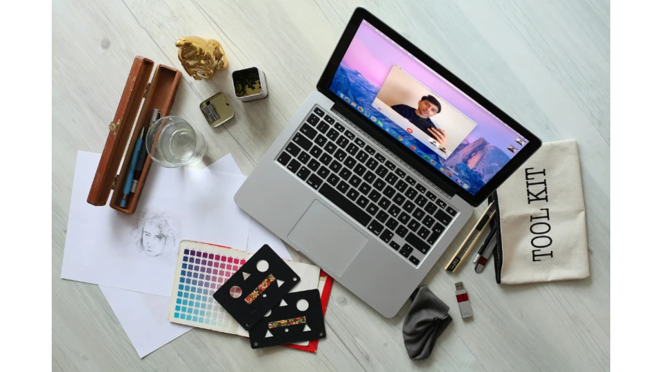 Por qué la cámara de mi MacBook sale borrosa y cómo solucionarlo