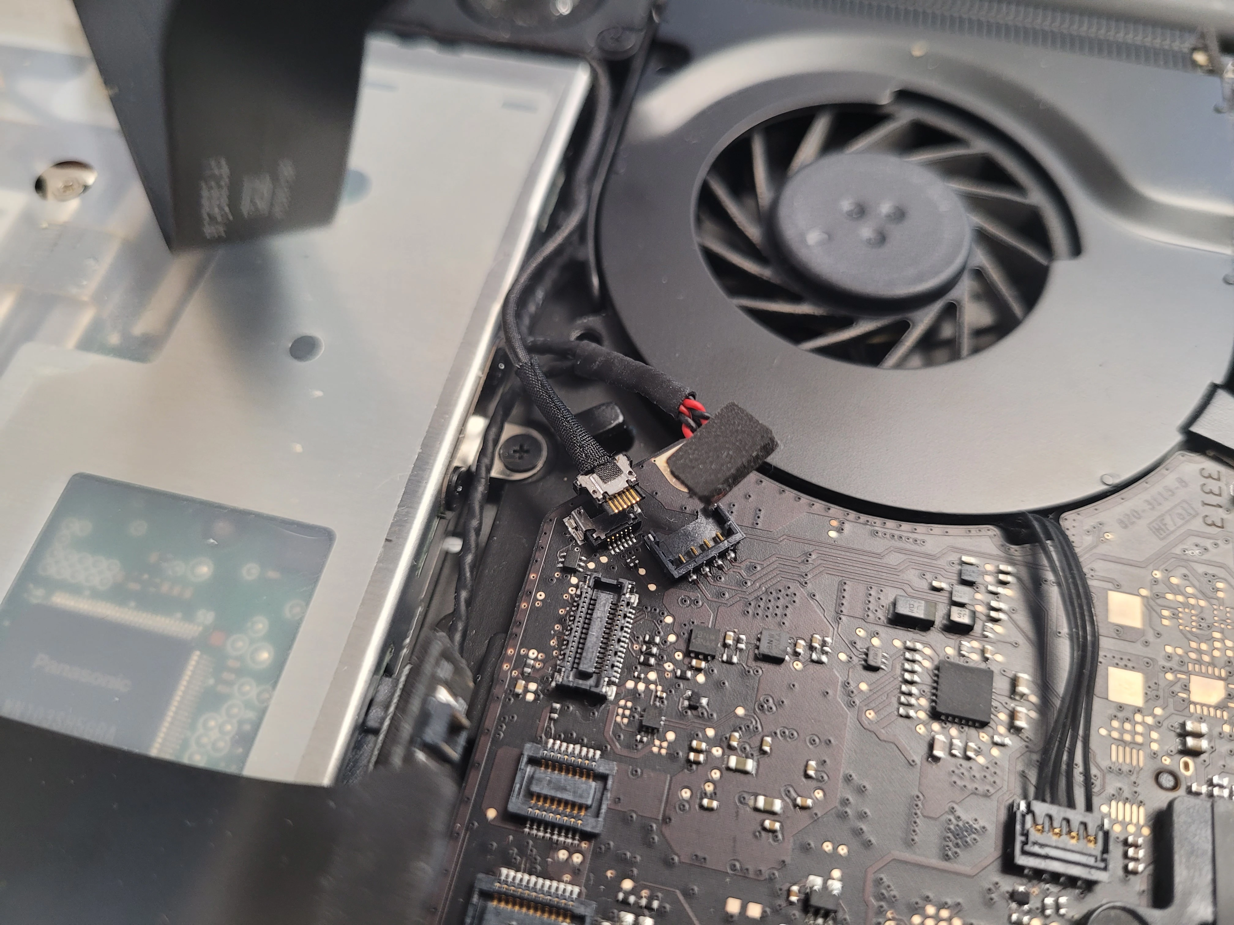 Step 15 - MacBook Pro Unibody model A1278 Logic Board replacement