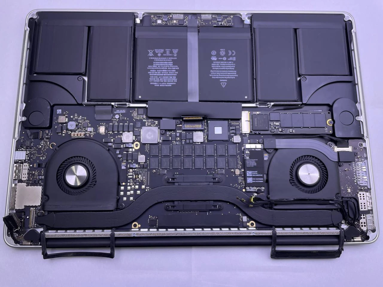 Step 11 - MacBook Pro Retina 15 A1398 2015 Display Replacement