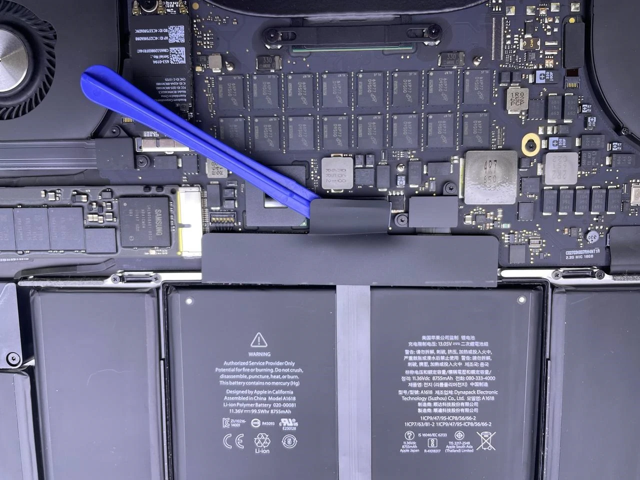 Step 2 - How to Replace a MacBook Pro A1398 Speaker: The Full Guide