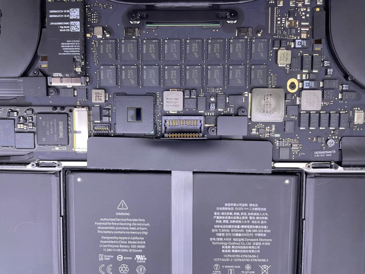 Step 3 - How to Replace a MacBook Pro A1398 Speaker: The Full Guide