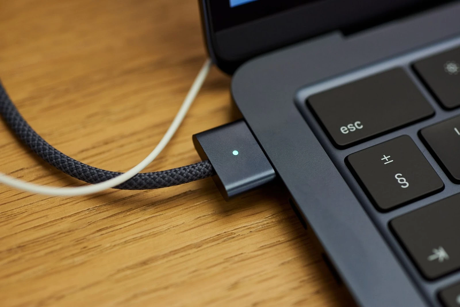 Step 2 - Apple MacBook Air (15-inch): Complete Overview