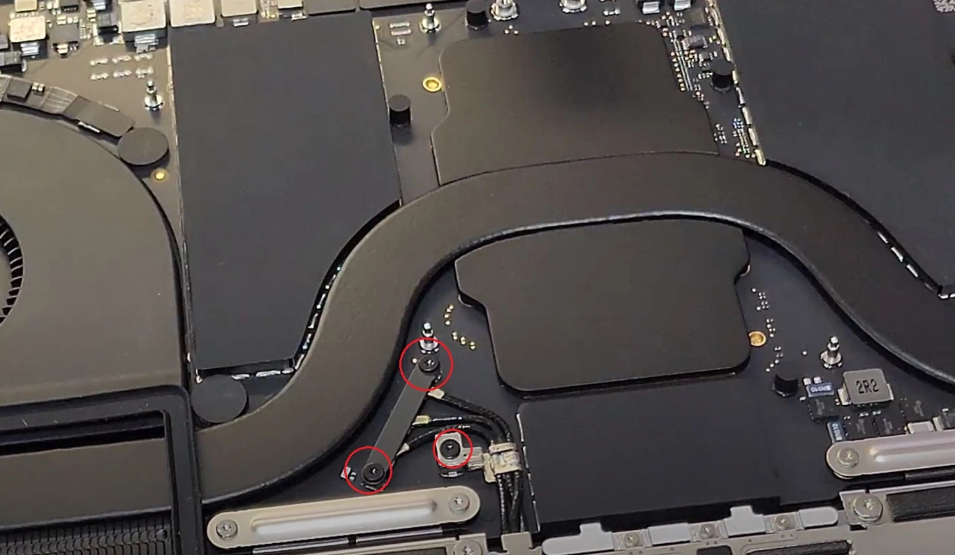 Step 7 - MacBook Pro Display tauschen: Anleitung