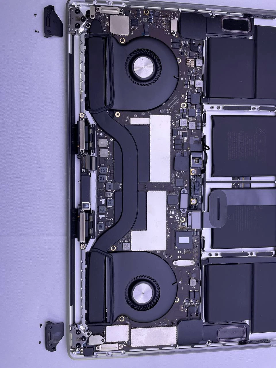 Step 25 - MacBook Pro Display tauschen: Anleitung