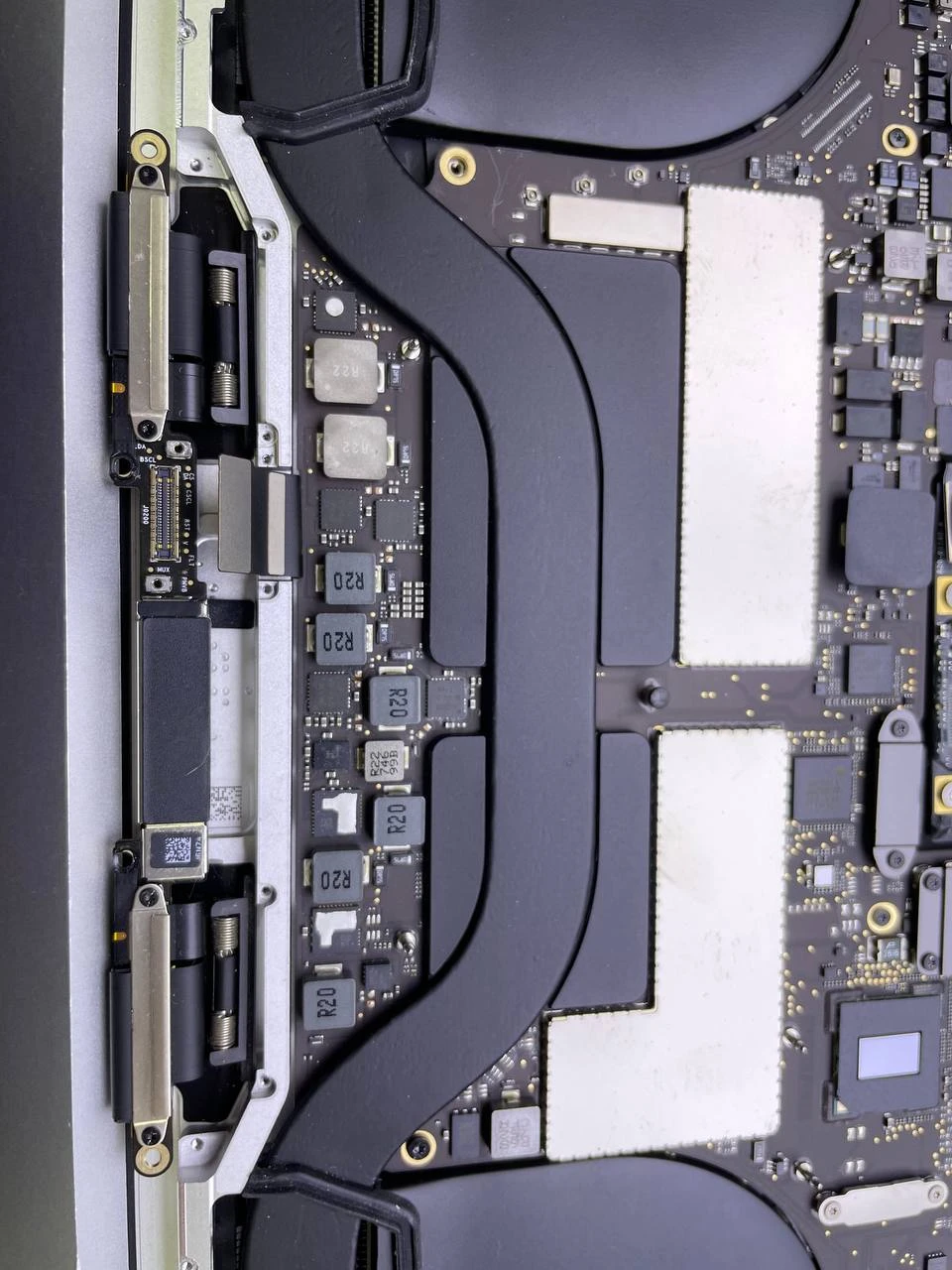 Step 30 - MacBook Pro Display tauschen: Anleitung