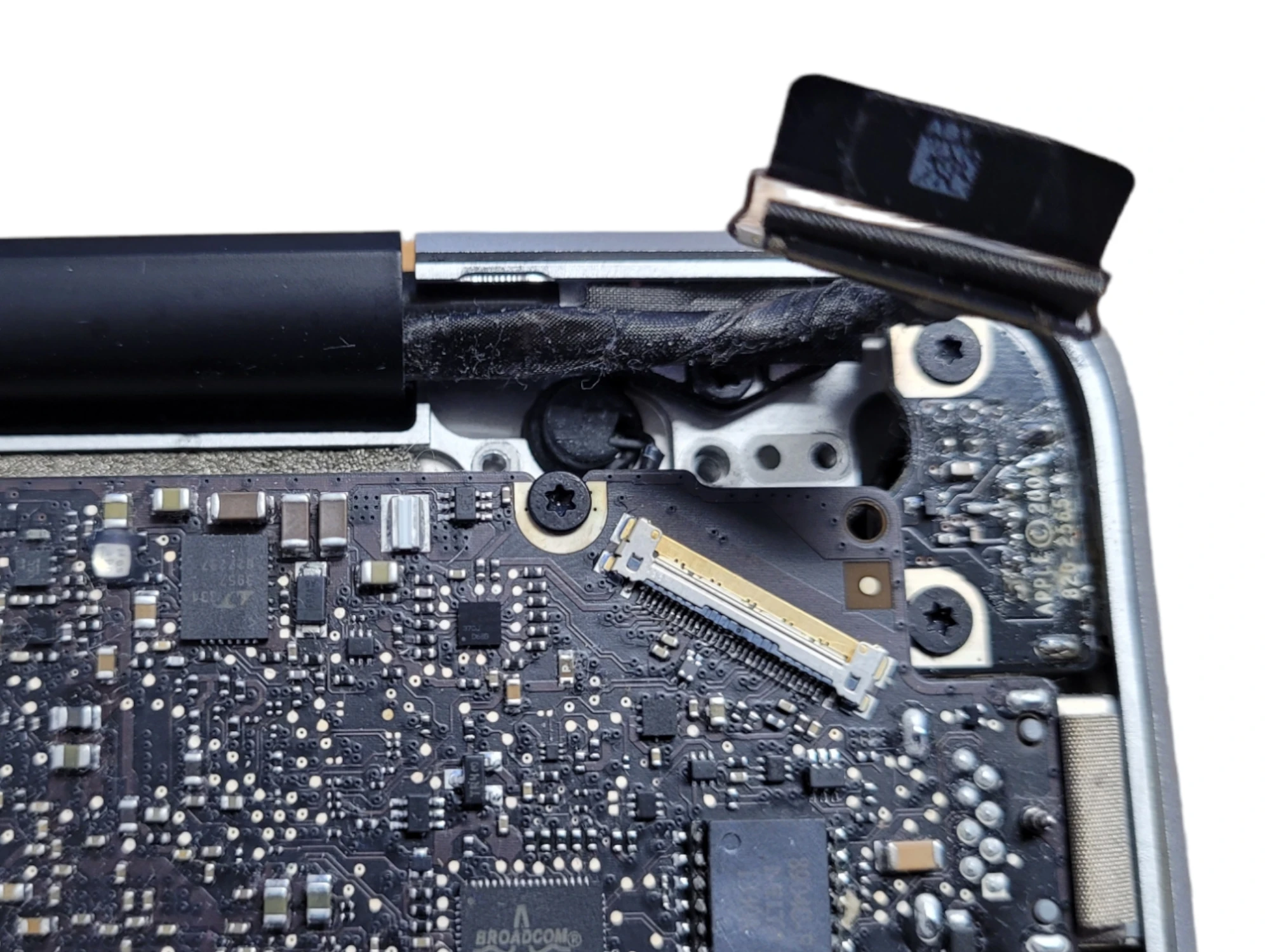 Step 16 - MacBook Pro Unibody model A1278 Logic Board replacement