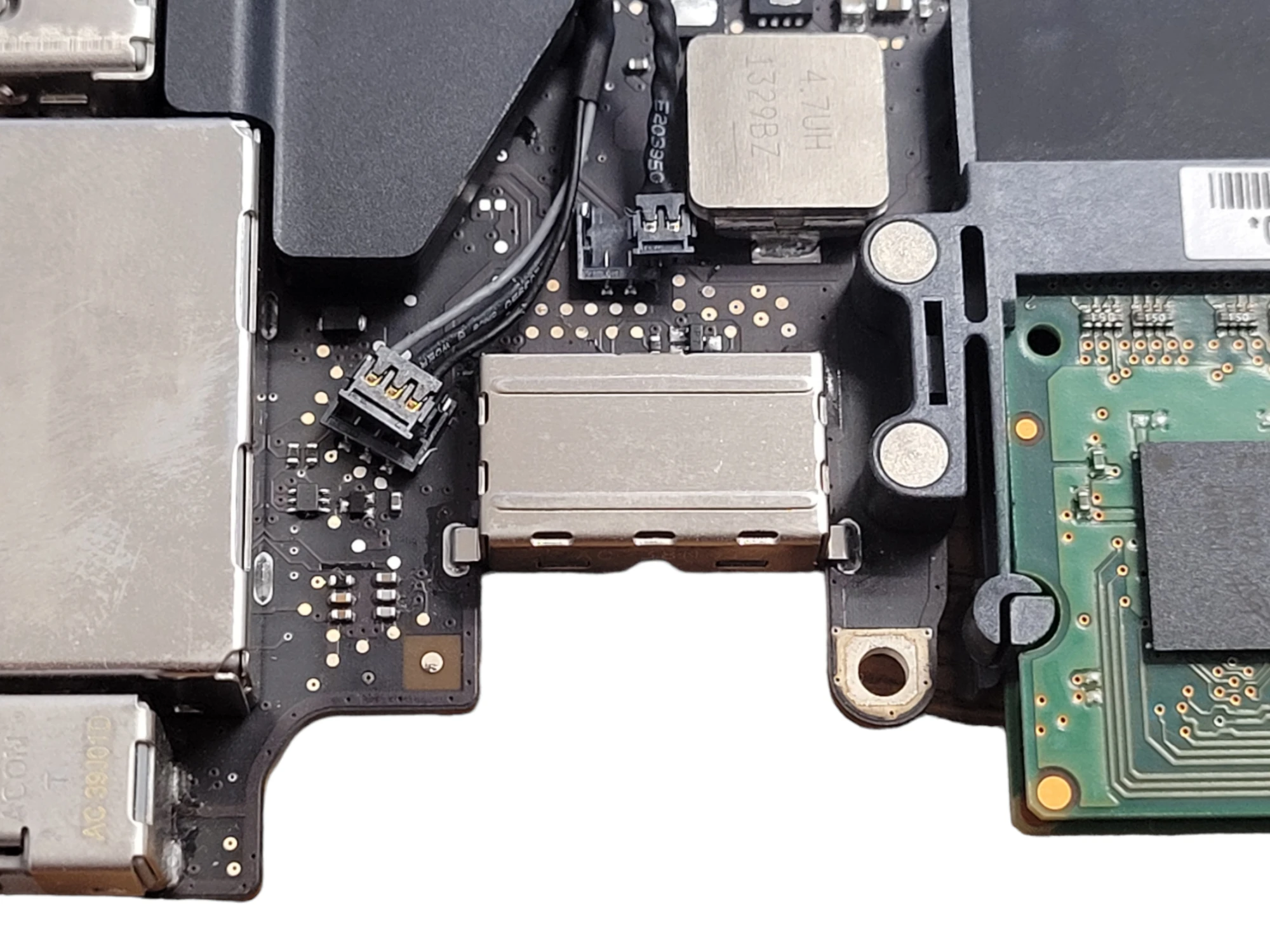 Step 24 - MacBook Pro Unibody model A1278 Logic Board replacement