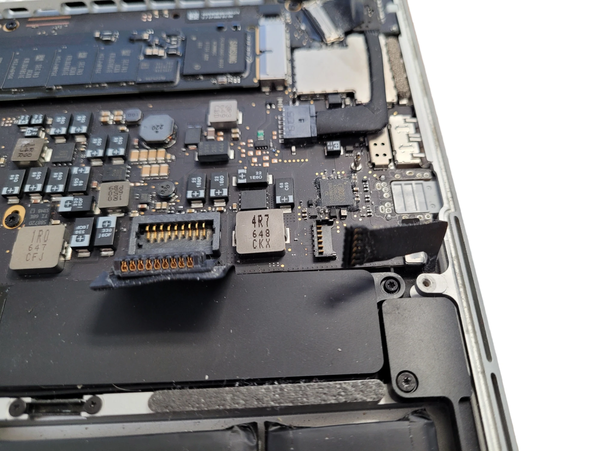 Step 11 - MacBook Pro Tastatur tauschen: Anleitung für 13 Zoll A1502