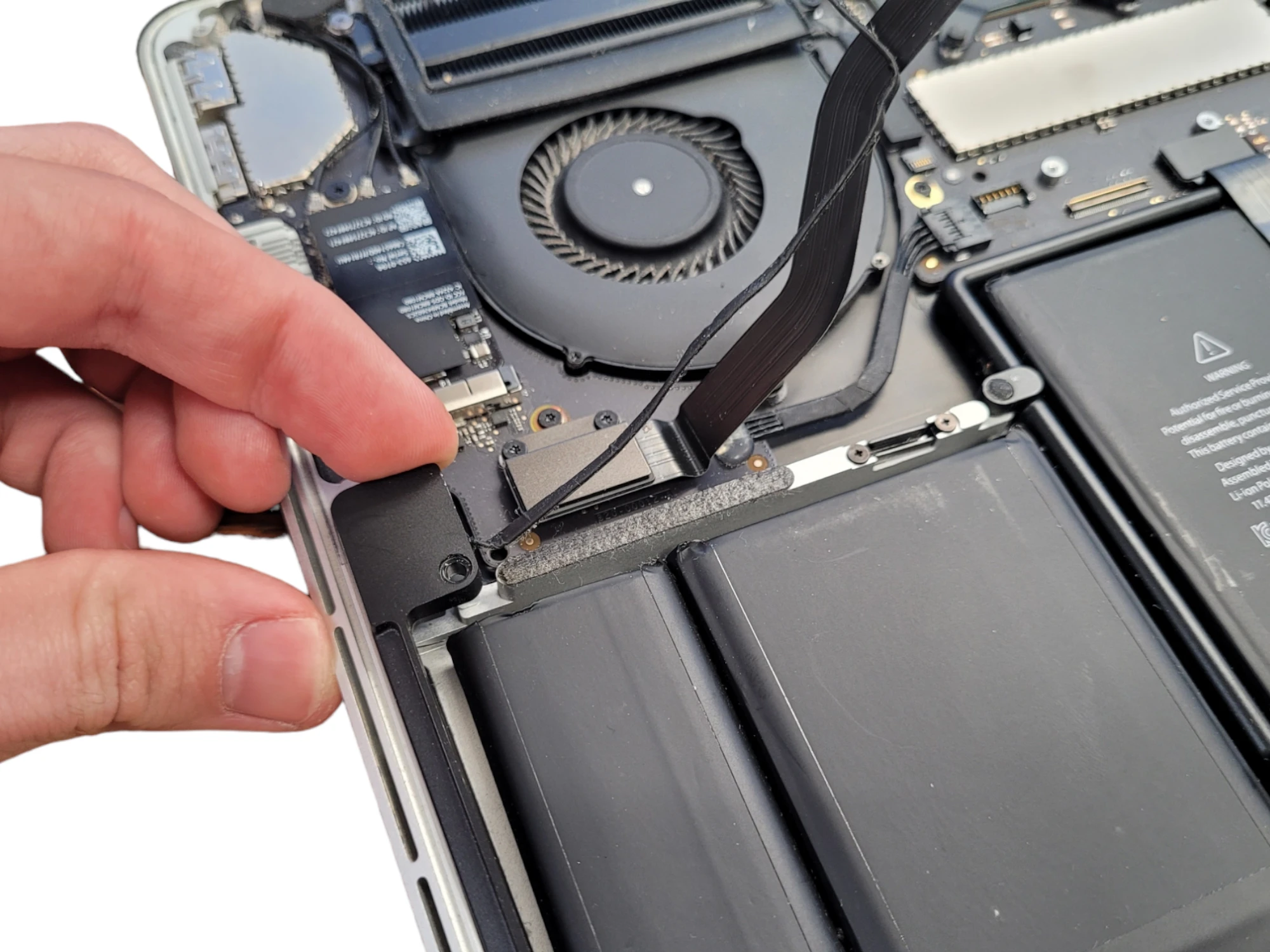 Step 9 - MacBook Pro Tastatur tauschen: Anleitung für 13 Zoll A1502