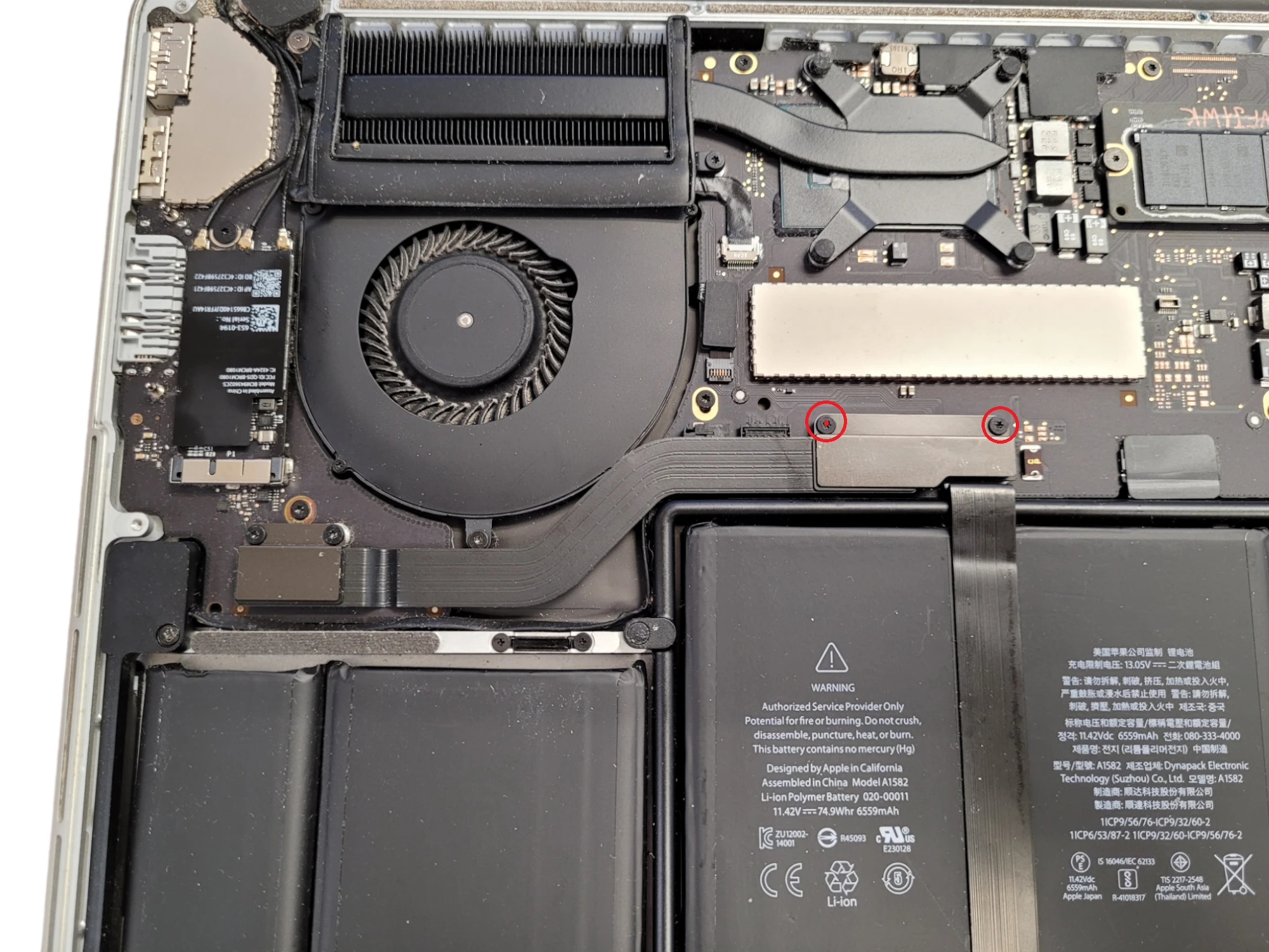 Step 7 - How to replace a keyboard on a MacBook Pro: tutorial for 13 inch A1502