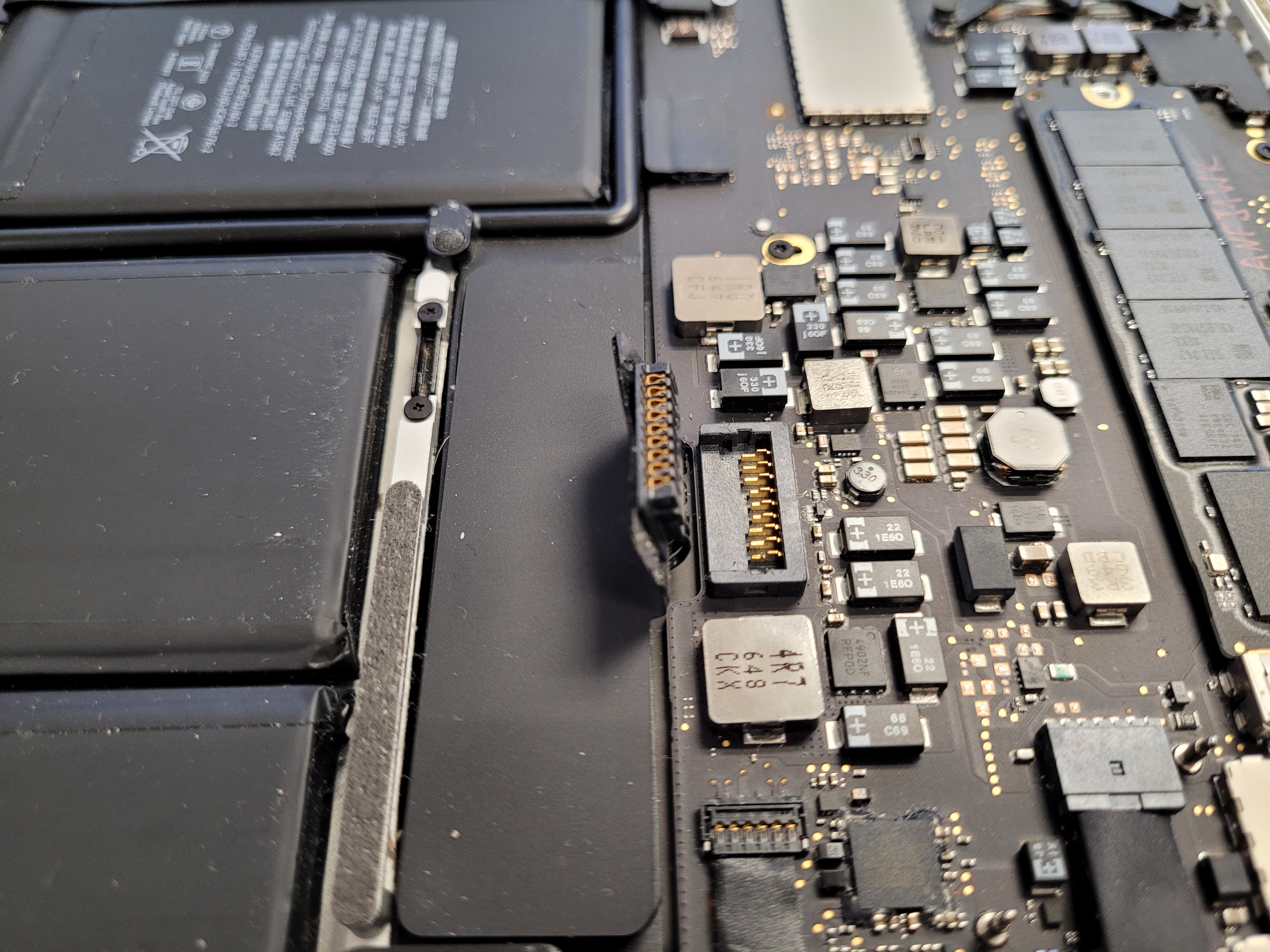 Step 6 - How to replace a keyboard on a MacBook Pro: tutorial for 13 inch A1502