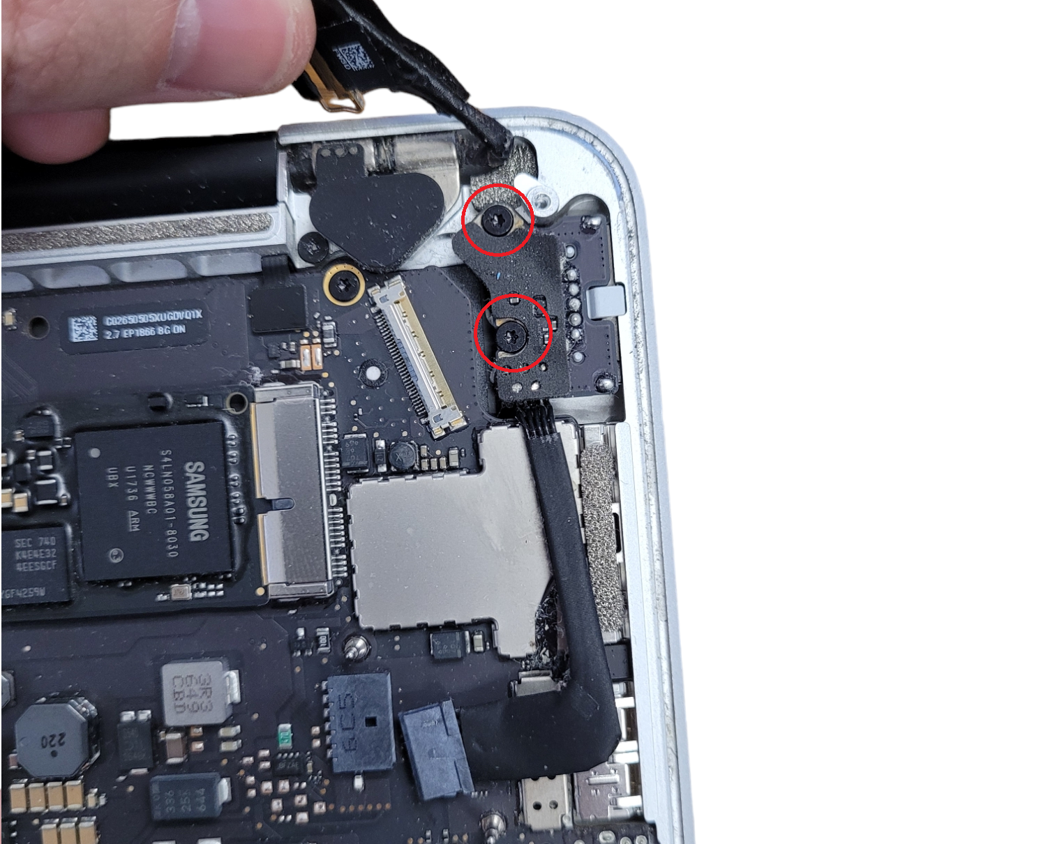 Step 19 - How to replace a keyboard on a MacBook Pro: tutorial for 13 inch A1502